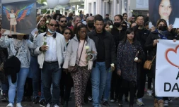 Marche blanche, le 24 octobre 2021 à Mulhouse, à la mémoire de Dinah,  adolescente de 14 ans qui s'est suicidée, victime de harcèlement scolaire selon sa famille