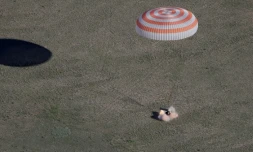 L'atterrissage de la capsule Soyouz MS-07 le 3 juin 2018 dans la steppe kazakhe