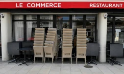 Ce restaurant d'Arcachon (Gironde) garde portes closes, le 13 avril 2020