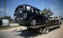 Photo d'une des voitures du convoi du Premier ministre palestinien Rami Hamdallah, victime d'une explosion à son entrée dans la bande de Gaza, le 13 mars 2018