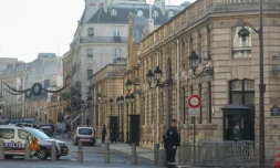 Devant le Palais de l'Elysée à Paris le 12 décembre 2018