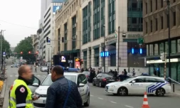 Une rue bloquée en raison d'une alerte à la bombe le 21 juin 2016 à Bruxelles