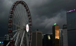 Nuages d'orage au-dessus de Hong Kong, le 5 septembre 2024, alors que le super typhon Yagi se dirige vers la Chine