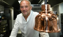 Le chef français triplement étoilé Christian Le Squer à Pont-Aven, en Bretagne, dans l'ouest de la France, le 29 juillet 2020 