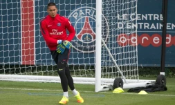 Le gardien du PSG Alphonse Aréola à l'entraßnement le 11 août 2016 au Camp des loges