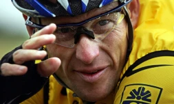 L'Américain Lance Armstrong durant la 5e étape du Tour de France, entre Amiens et Chartres, le 8 juillet 2004