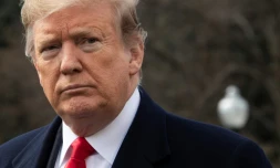 Donald Trump mercredi dans les jardins de la Maison Blanche