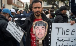 Des manifestants devant la Cour d'appel de Casablanca, le 5 avril 2019, pour réclamer la libération des meneurs du Hirak.