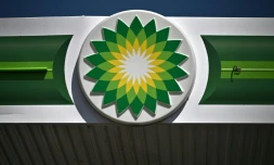 Une photo du logo de BP prise en avril 2022