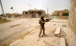 Un soldat des forces irakiennes dans un quartier de Fallouja, le 19 juin 2016