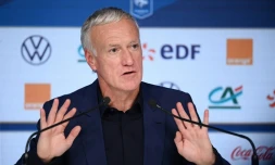 Didier Deschamps devant la presse lors de l'annonce des joueurs retenus contre la CĂŽte d'Ivoire et l'Afrique du Sud, le 17 mars 2022 Ă Paris