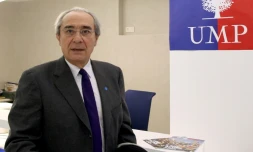 L'ancien ministre et ex-député de droite Bernard Debré, le 24 janvier 2012 à Paris