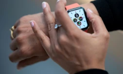 Des chercheurs travaillent sur des systÚmes de détection du coronavirus avant l'apparition des symptÎmes grùce aux accesoirres connectés