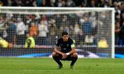 La déception du capitaine du PSG Thiago Silva, après le match perdu contre le Real, le 3 novembre 2015 à Bernabeu