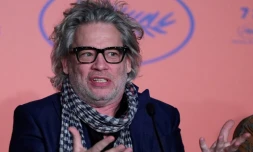 Le réalisateur britannique Dexter Fletcher lors d'une conférence de presse à Cannes, le 17 mai 2019