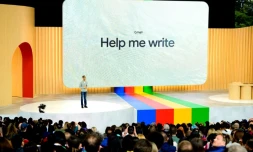 Sundar Pichai, le patron de Google le 10 mai 2023 dans l'amphithéâtre du géant californien à Mountain View