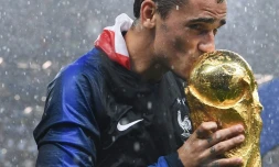 Antoine Griezmann tout frais champion du monde avec les Bleus, le 15 juillet 2018 à Moscou