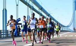 Les coureurs du dernier marathon de New York sur le pont Verrazzano-Narrows, le 3 novembre 2019