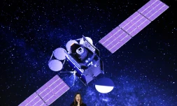 La physicienne Caroline Nowlan donne le 14 mars 2023 une conférence de presse à Washington sur l'instrument "TEMPO" de la Nasa, qui mesurera la pollution de l'air en Amérique du Nord