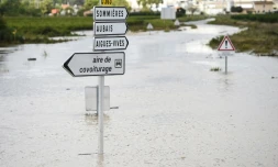 Route inondée à Aigues-Vives, dans le Gard, le 14 septembre 2021