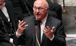 Le ministre des Finances, Michel Sapin, lors des questions au gouvernement à l'Assemblée nationale le 8 juin 2016 à Paris