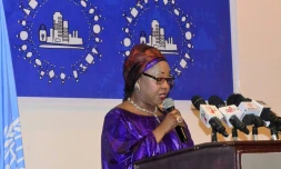 Mme Fatma Samoura prononce un discours à Lagos, quelques heures aprÚs sa nomination au secrétariat général de la Fifa, le 13 mai 2016