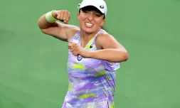 La Polonaise Iga Swiatek célÚbre sa victoire au tournoi d'Indian Wells, en Californie, le 18 mars 2022