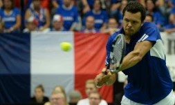 Le Français Jo-Wilfried Tsonga lors du quart de finale de la Coupe Davis, à Trinec en République tchèque, le 17 juillet 2016
