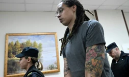La star américaine du basket féminin Brittney Griner au tribunal de Khimki où elle est jugée pour possession de cannabis, le 4 août 2022 près de Moscou