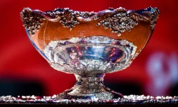 Le trophée de la Coupe Davis, lors du tirage au sort des rencontres, le 22 novembre 2018 à Villeneuve-d'Ascq, à la veille de la finale entre la France et la Croatie au Stade Pierre-Mauroy