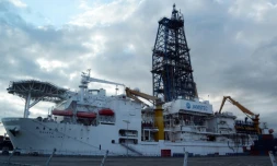 Le navire japonais de forage en eaux profondes Chikyu au port de Shimizu, dans la préfecture de Shizuoka, le 11 septembre 2013