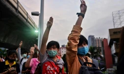 Des manifestants pro-démocratie rassemblés à Bangkok, le 20 octobre 2020