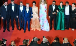 L'équipe du film "Bacurau", présenté le 15 mai 2019 au festival de Cannes, sur le tapis rouge