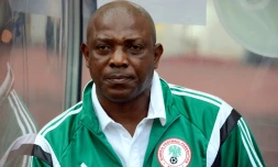 Stephen Keshi, alors sélectionneur du Nigeria, le 15 octobre 2014 lors d'un match contre le Soudan à Abuja
