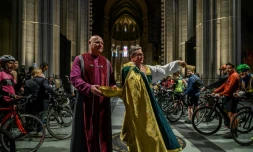 La "bénédiction des cyclistes" à la cathédrale de New York, le 6 mai 2023