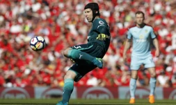 Le gardien tchèque d'Arsenal Petr Cech lors d'un match contre Burnley, le 6 mai 2018 à l'Emirates Stadium
