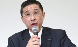 Le patron exécutif de Nissan Hiroto Saikawa s'adresse aux journalistes lors d'une conférence de presse, à Yokohama, le 17 décembre 2018