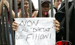 Mardi 15 février 2005
Des milliers de lycéens ont manifesté devant les grilles du rectorat