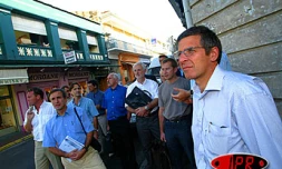 Lundi 29 septembre 2003
Une dizaine de franchiseurs ont visité plusieurs commerces du centre-ville de Saint-Denis