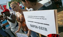 Jeudi 1er septembre 2005 -
La FSU dénonce les emplois précaire et le manque de moyens de l'Éducation nationale