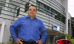 Giraud Payet est candidat pour les élections de novembre 2004 à la chambre de commerce et d'industrie de La Réunion