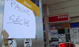 Lundi 10 septembre 2007

À la suite de la grève à la SRPP, plusieurs stations-service de l'île sont en panne sèche