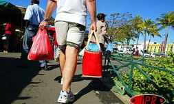 Image de sac au marché forain