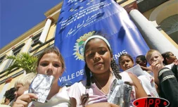 Lundi 9 mai 2005 -
La journée de l'Europe a été célébrée à la mairie de Saint-Denis