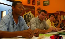 Lundi 11 octobre 2004 -
Lors de la présentation de la Journée mondiale de lutte contre la misère
