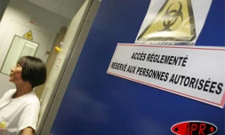 Mardi 7 juin 2005 -

Un laboratoire, visant à faire face aux menaces du bioterrorisme a été inauguré au CHD Félix Guyon.