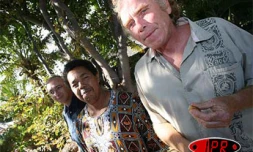 Jeudi 3 août 2006-

Markoussov se produira au Sakifo musik festival à Saint-Leu