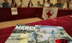 Mercredi 20 avril 2005 -Jean François Mattei, président de la croix Rouge française en visite à la Réunion.