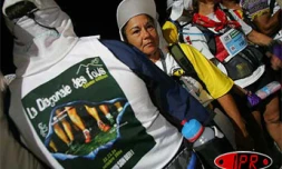 Vendredi 22 octobre 2004

Les &quot;fous&quot; ont pris le départ du Grand raid à 4 heures du matin au Cap Méchant