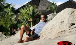 Lundi 3 juillet 2004 -

Yannick Noah à La Réunion